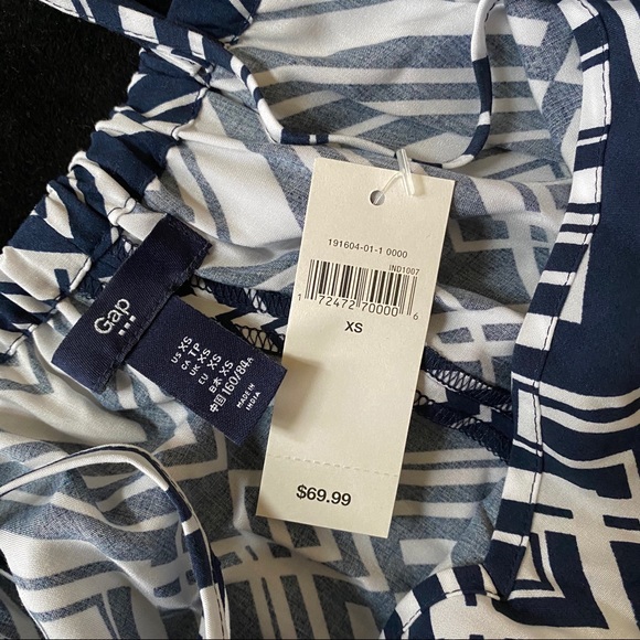 Gap Maxi Dress - Picture 2 of 4